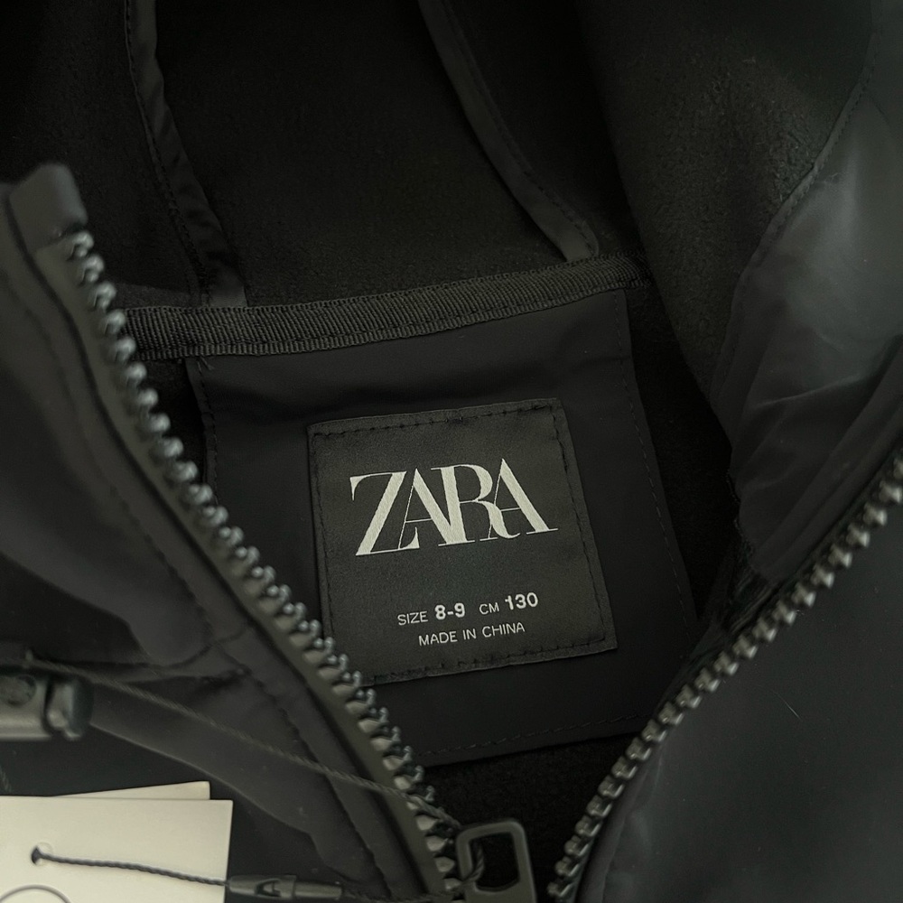 Zara kids Black winter coat and water repellent. - Picture 4 of 4